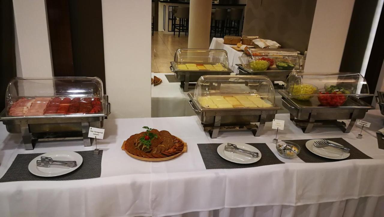Hotel Merops Meszaros Szekszard Luaran gambar